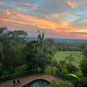 Retreat pool and accommodation at Bowen Mountain NSW